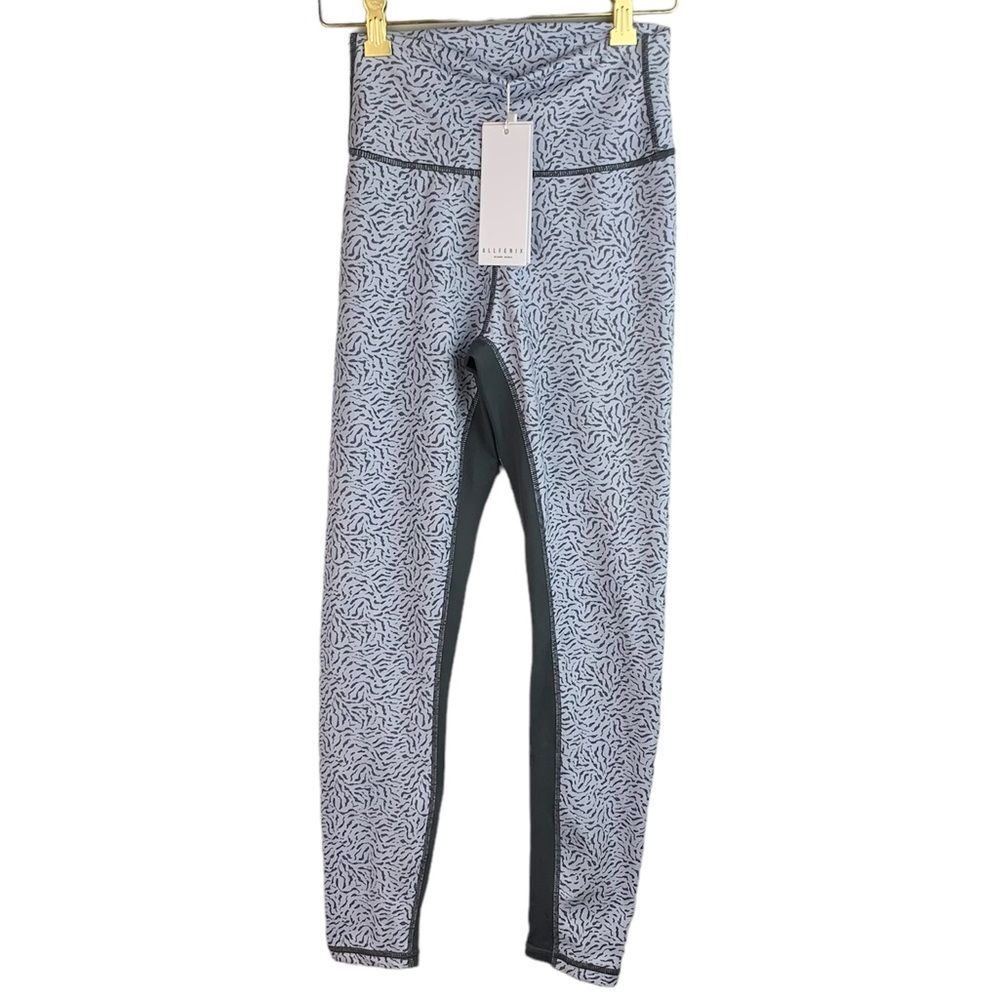 NWT Allfenix Anthropologie women’s powder cheetah 7/8 cropped legging size xs